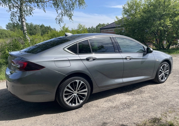 Opel Insignia cena 69000 przebieg: 133782, rok produkcji 2017 z Katowice małe 22